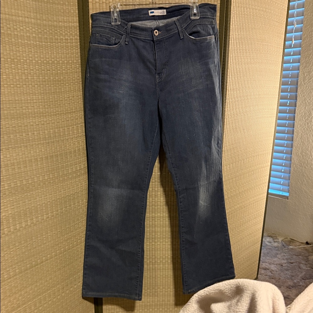 Levi’s 529 curvy fit, 16M